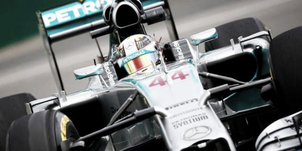 Lewis Hamilton renoue avec la victoire sur ses terres