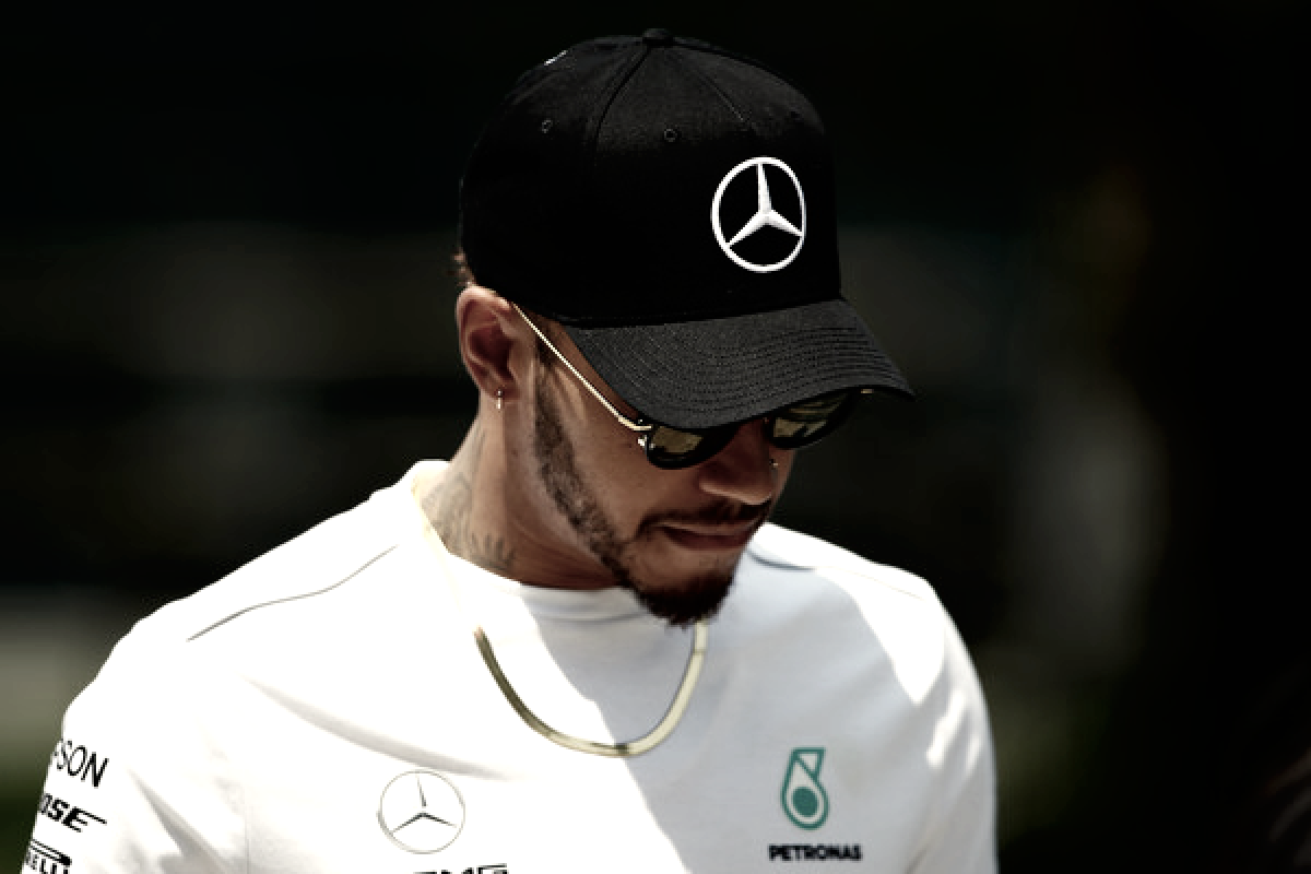 Hamilton comienza a ver difícil ganar el Mundial tras esta mala racha de Mercedes