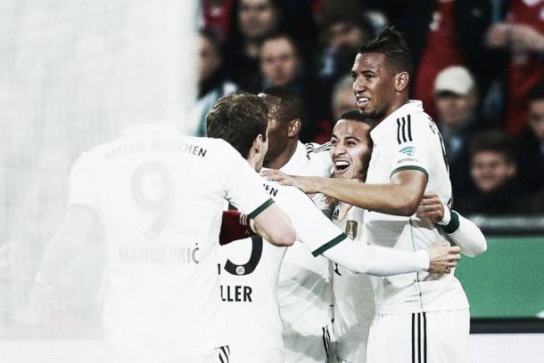 Bayern passeia em Hannover e abre 19 pontos de vantagem na liderança da Bundesliga Bayern passeia em Hannover e abre 19 pontos de vantagem na liderança da Bundesliga