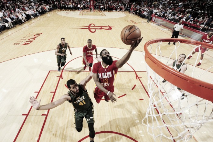 Nba, Houston batte ancora i Jazz (103-94)