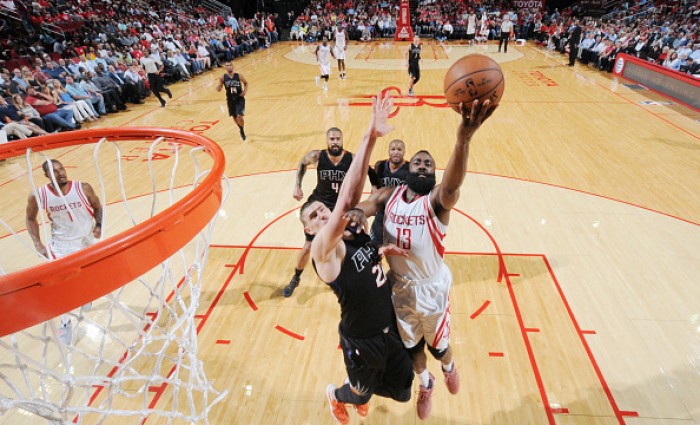 NBA - Houston in caduta libera, sconfitta anche coi Suns. Minnesota ok a Sacramento