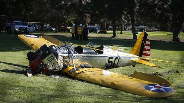 Harrison Ford, fuera de peligro tras estrellarse con su avioneta
