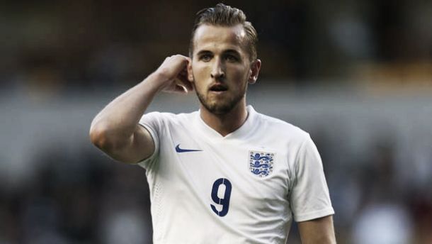 Harry Kane pens new five-and-a-half year deal to keep him at White Hart Lane until 2020