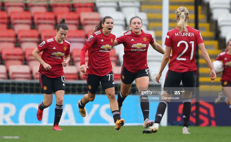 Manchester United 2-2 Manchester City: WSL title challengers hold each other in frantic derby