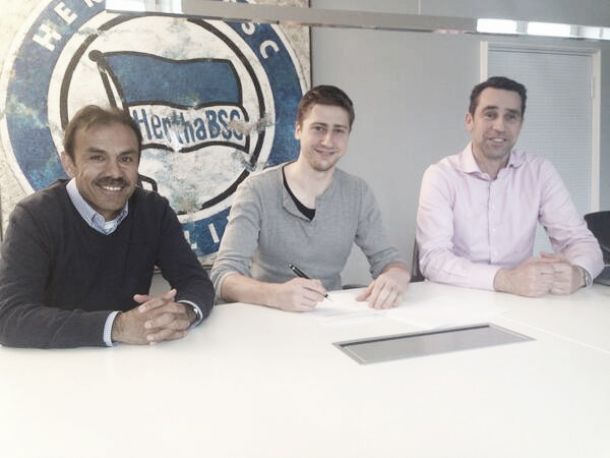 Jens Hegeler firma con el Hertha de Berlin