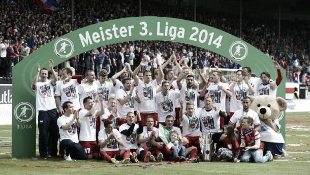 Heidenheim e RB Leipzig sobem para a 2.Bundesliga; Darmstadt enfrenta Bielefeld nos playoffs
