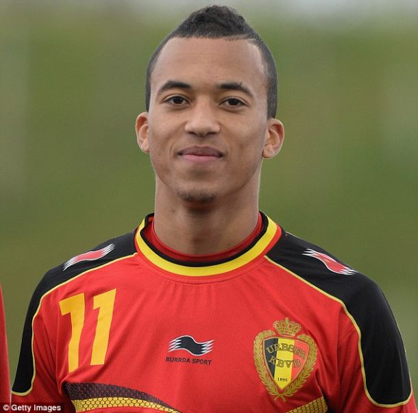 Arsenal set for talks with Anderlecht over a move for David Henen