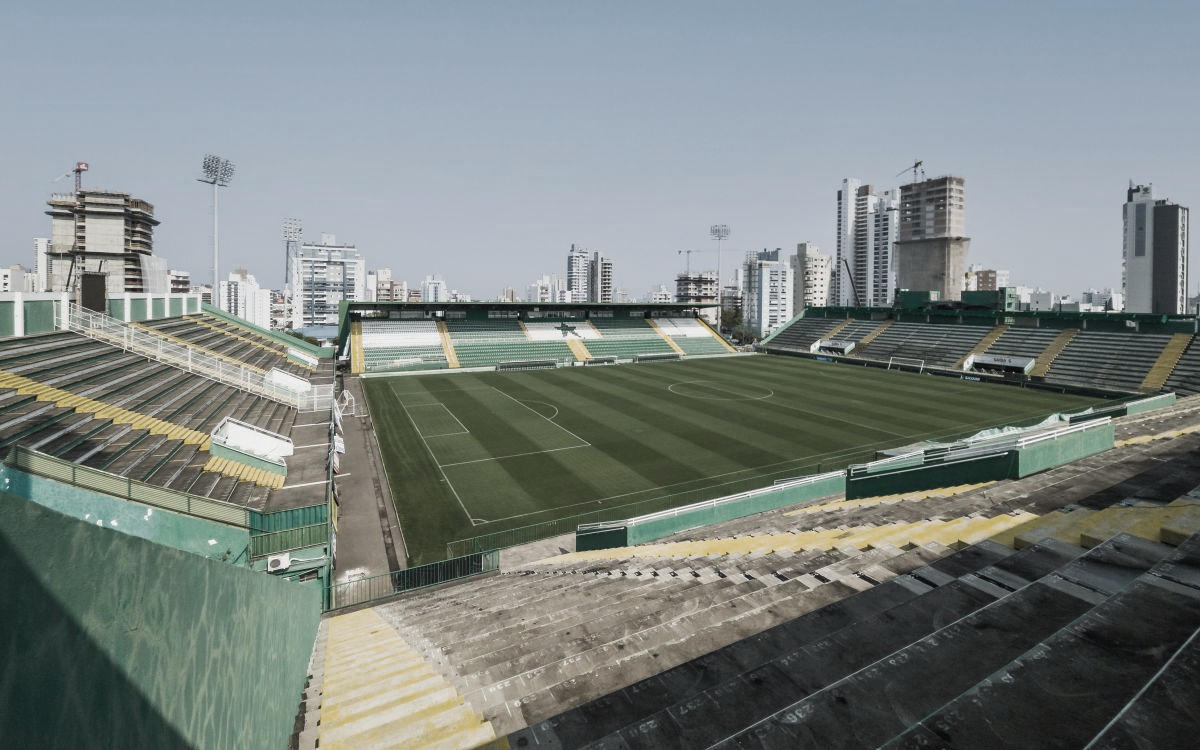 Na Arena Condá, Chapecoense e Vasco se enfrentam pela primeira vez na Série B