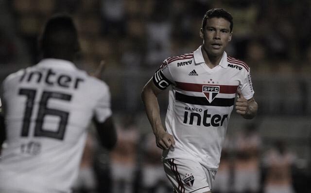 Após empate, Hernanes exige mais da equipe: "Acho que temos que melhorar" Após empate, Hernanes exige mais da equipe: "Acho que temos que melhorar"