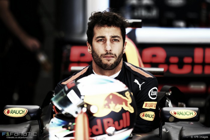 Formula 1, Ricciardo: "Sono felice per la gara e per come abbiamo lavorato"