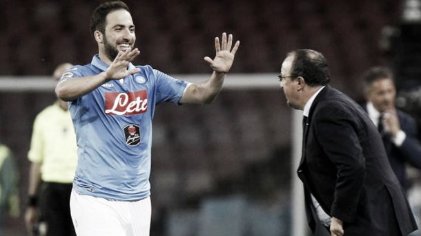 Il Napoli vola verso l'obiettivo Champions