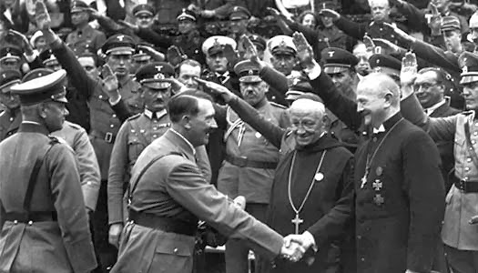 

El papel de las
distintas religiones durante el nazismo

