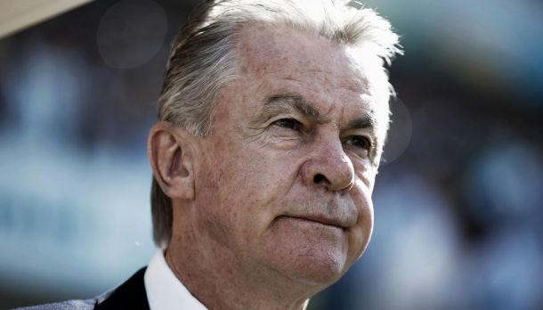 Hitzfeld deixa o comando da Suíça, confirma aposentadoria e enaltece sua equipe: "Fomos gigantes"