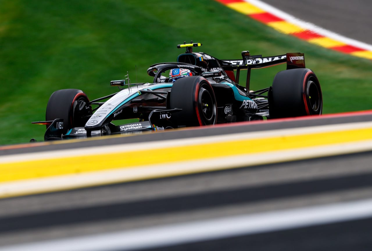 Antonelli supera duelo com Leclerc e vence o GP da Bélgica; Bortoleto garante oitavo lugar