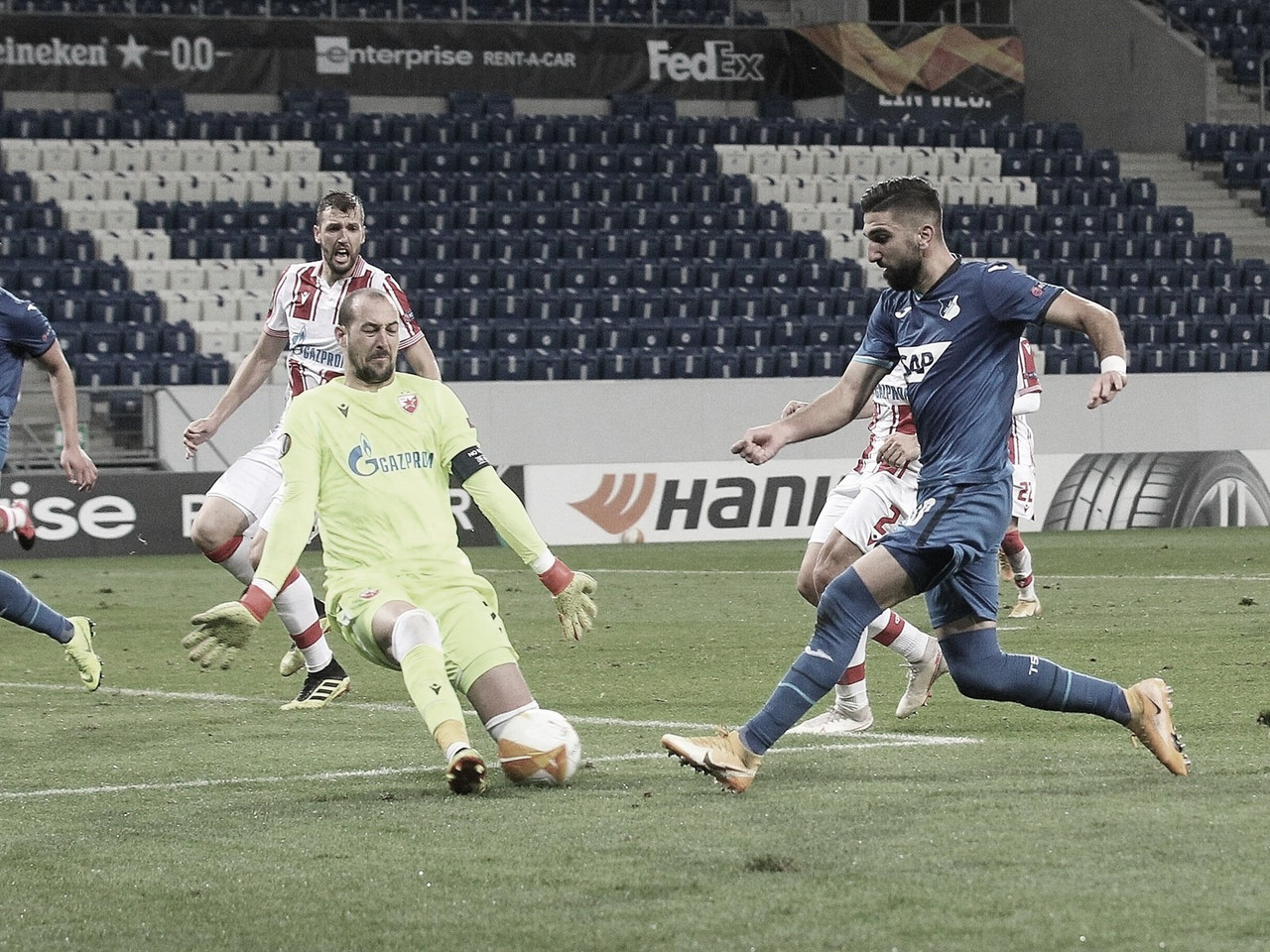 Hoffenheim derruba invencibilidade de 15 jogos do Estrela Vermelha e lidera grupo na Europa League Hoffenheim derruba invencibilidade de 15 jogos do Estrela Vermelha e lidera grupo na Europa League