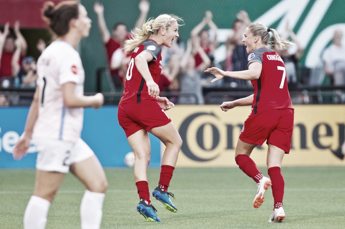 Portland Thorns FC defeat the Houston Dash 3-1 to end Week 16