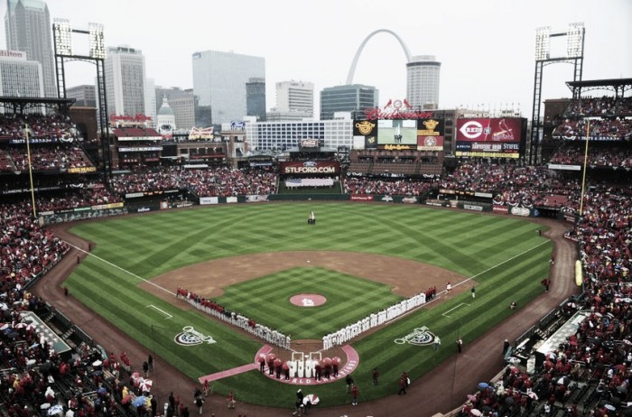 St. Louis y Pittsburgh podrían tener partidos 'outdoor' en 2017