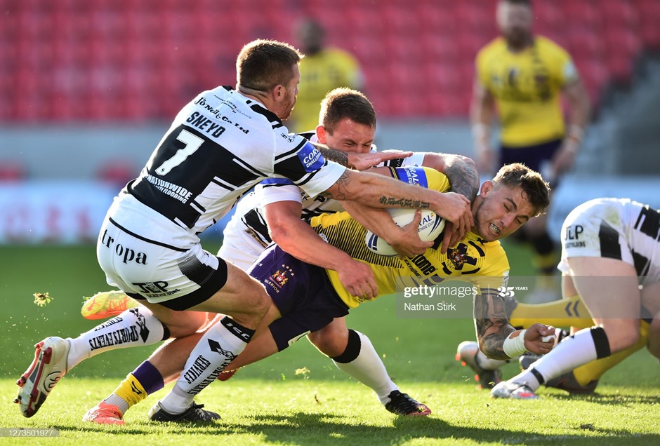 Hull FC 4-36 Wigan Warriors: Wigan face Leeds in semi-finals after dominant win