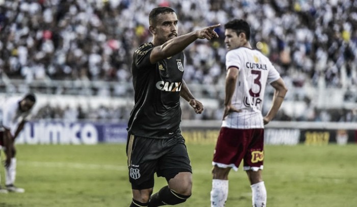 Corinthians oficializa desistência na contratação do atacante William Pottker