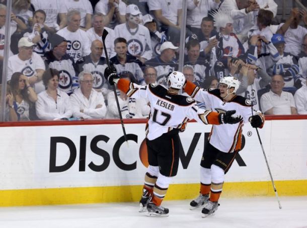 Anaheim Ducks Rally to Take 3-0 Series Lead over Winnipeg Jets