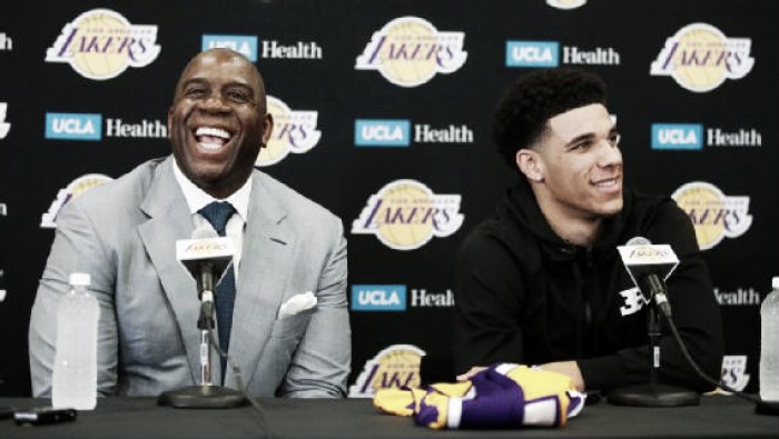 NBA, Magic su Lonzo Ball: “È il nuovo volto dei Lakers”