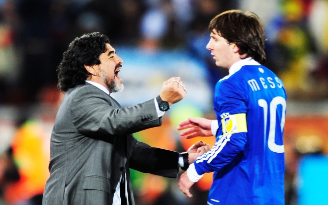Messi iguala os 345 gols de Maradona
