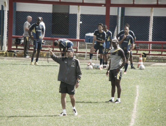 Após saída de Surian, Volta Redonda anuncia Cairo Lima como treinador para próxima temporada