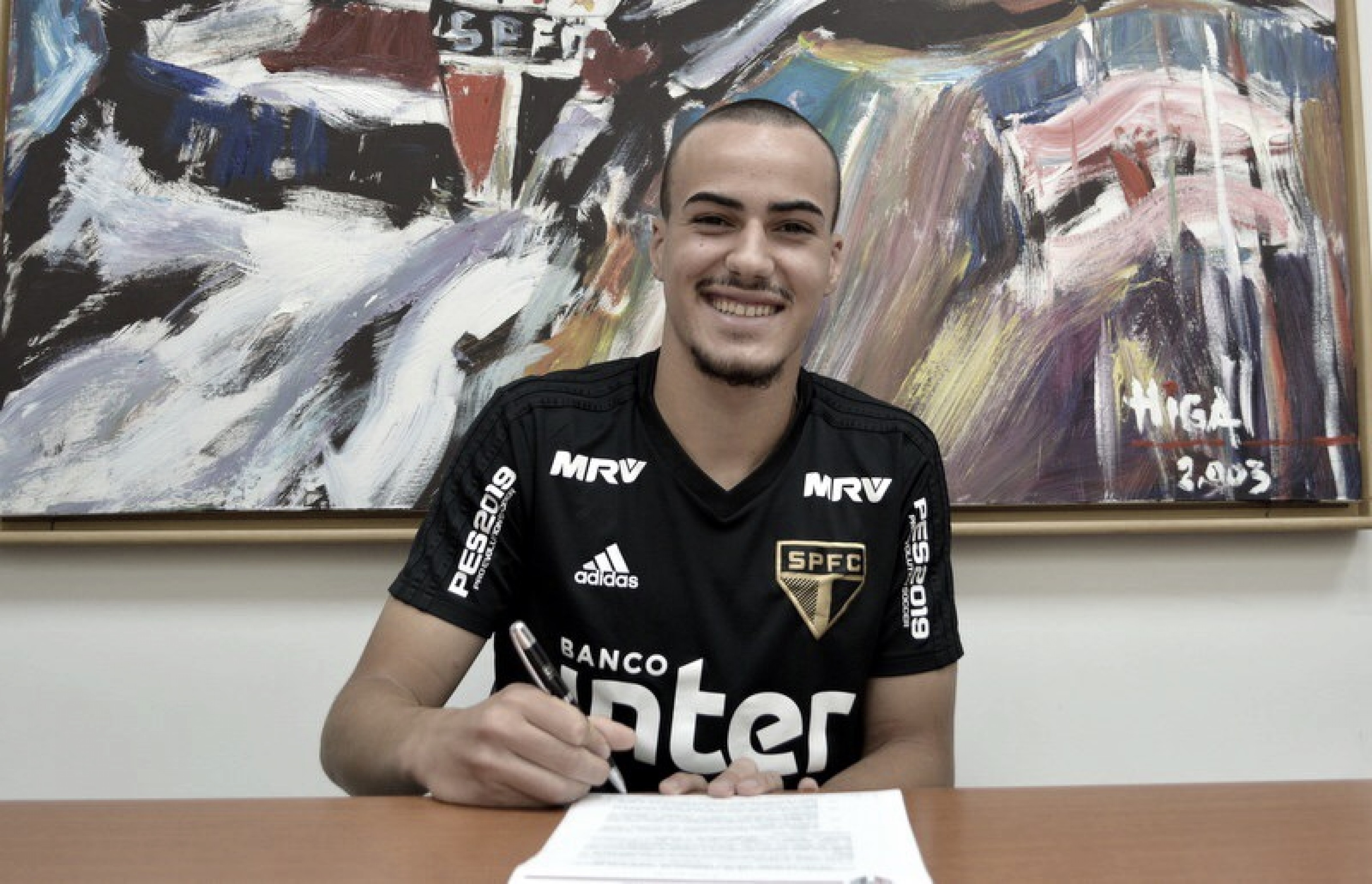 Igor Gomes renova contrato com o São Paulo até 2023