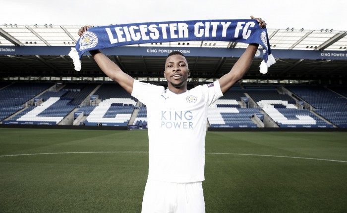 Leicester anuncia a contratação do atacante Iheanacho, ex-Manchester City