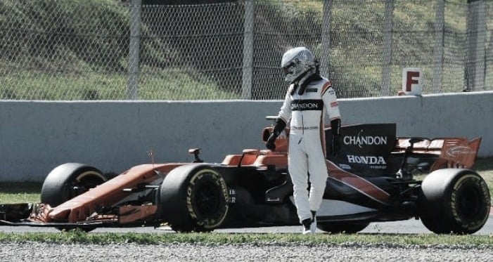 Alonso, ultimatum alla Mclaren: "L'anno prossimo o io o Honda"
