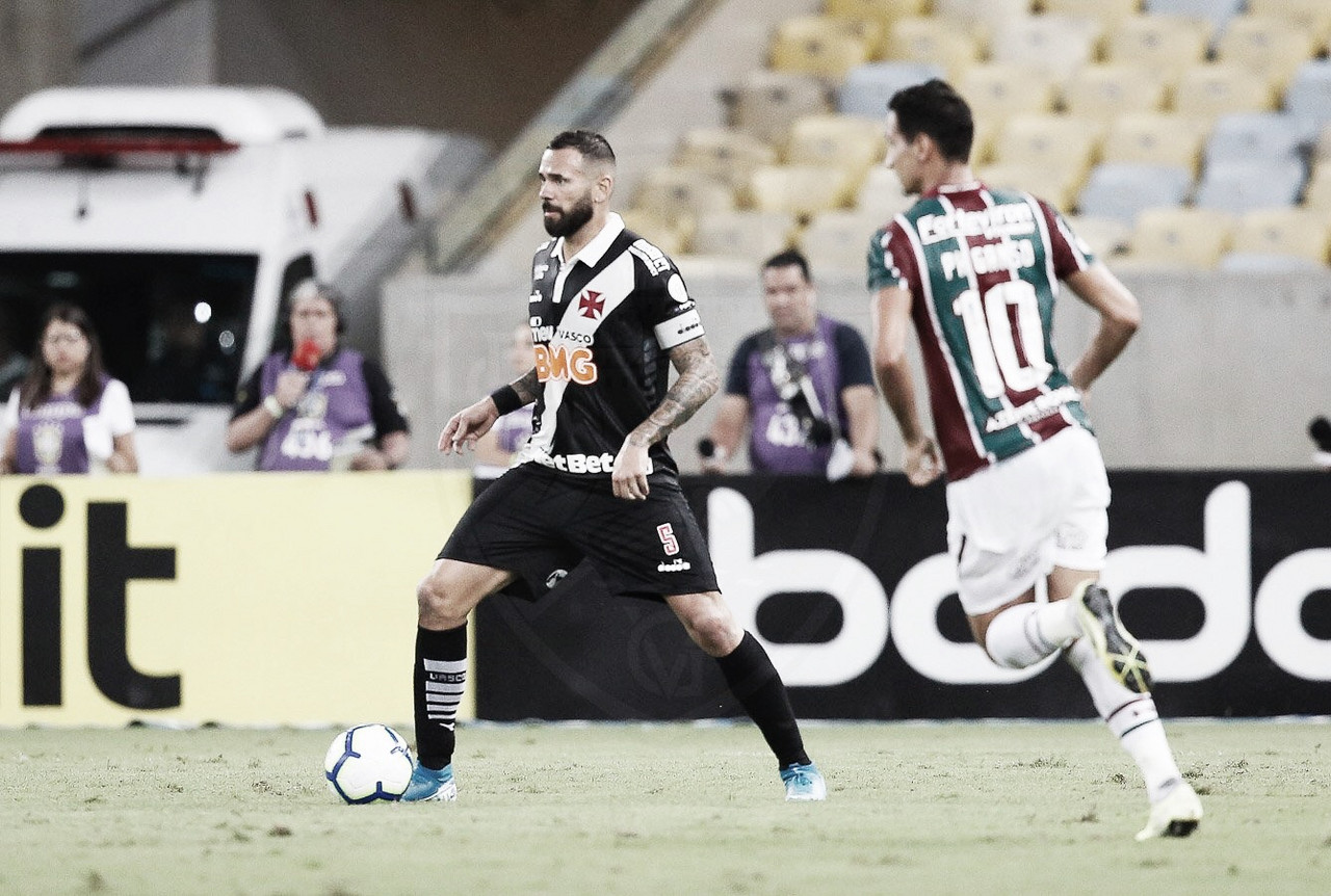 Fluminense e Vasco fazem clássico movimentado e não saem do empate Fluminense e Vasco fazem clássico movimentado e não saem do empate