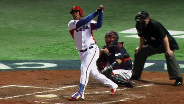 Philadelphia Phillies "Strong Contenders" For Cuban Outfielder Yasmany Tomas