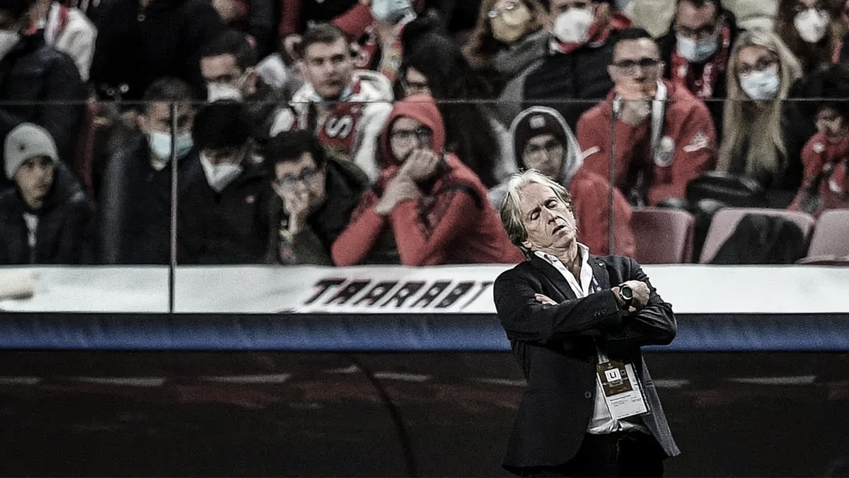 Flamengo apimenta turbulência entre Jorge Jesus e Benfica