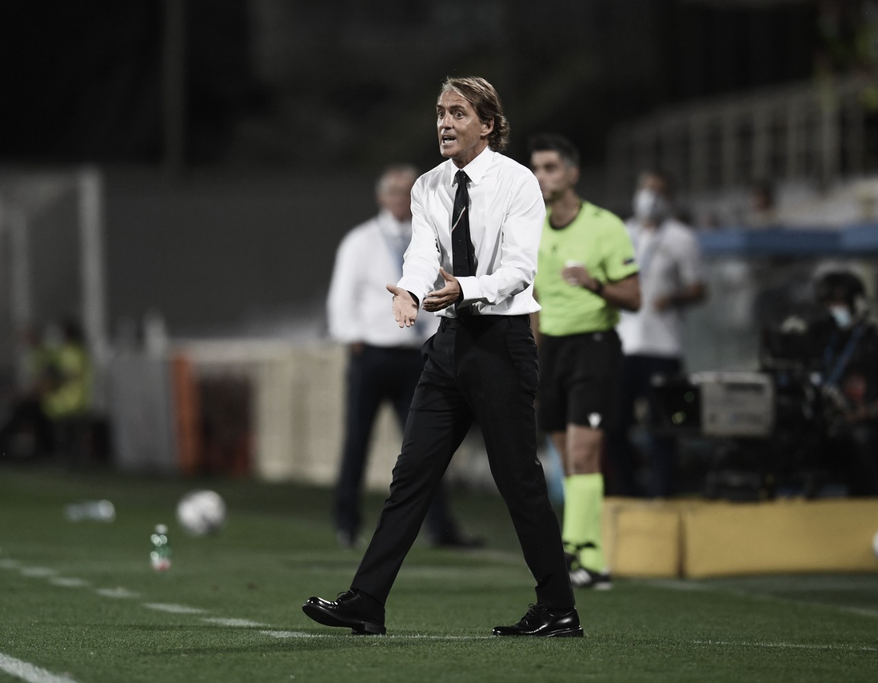 Mancini diz que Itália mereceu vitória, mas admite cansaço no empate com Bósnia