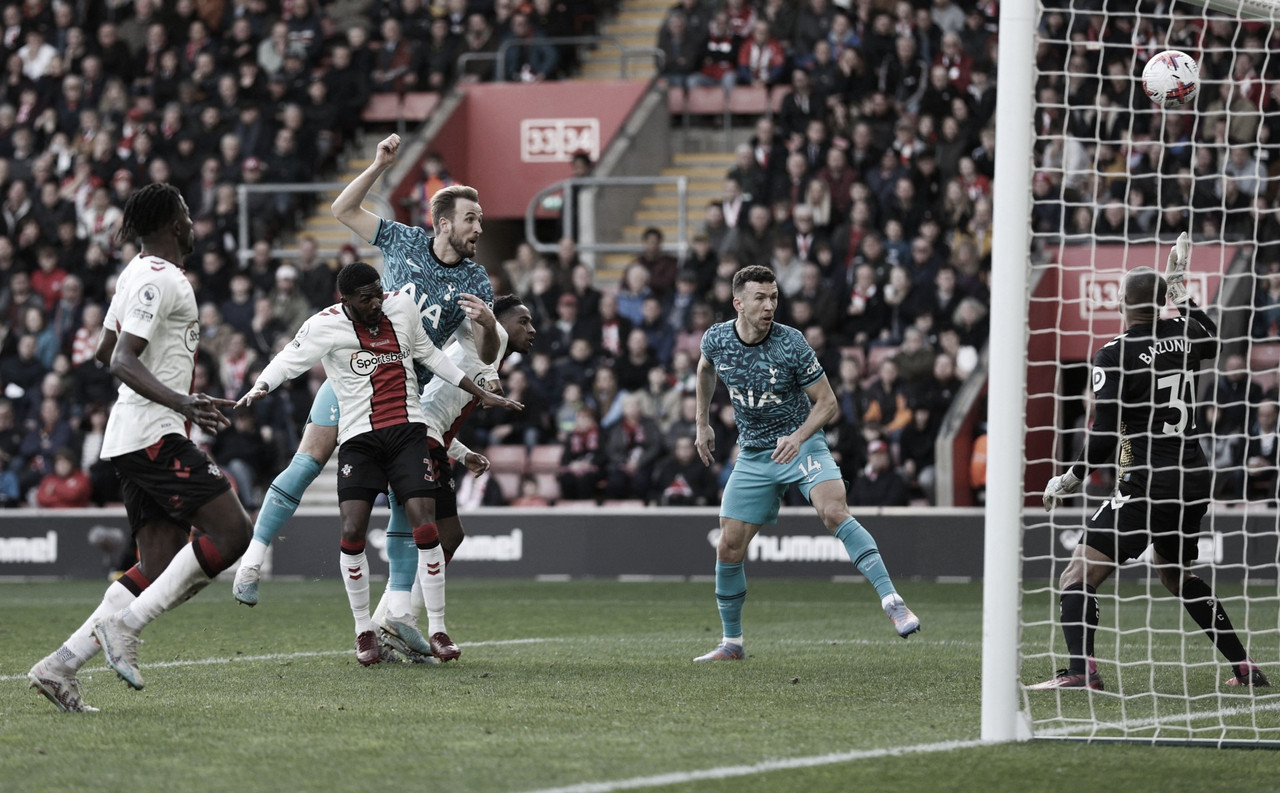 Tottenham leva gol nos acréscimos e empata com o Southampton na Premier League