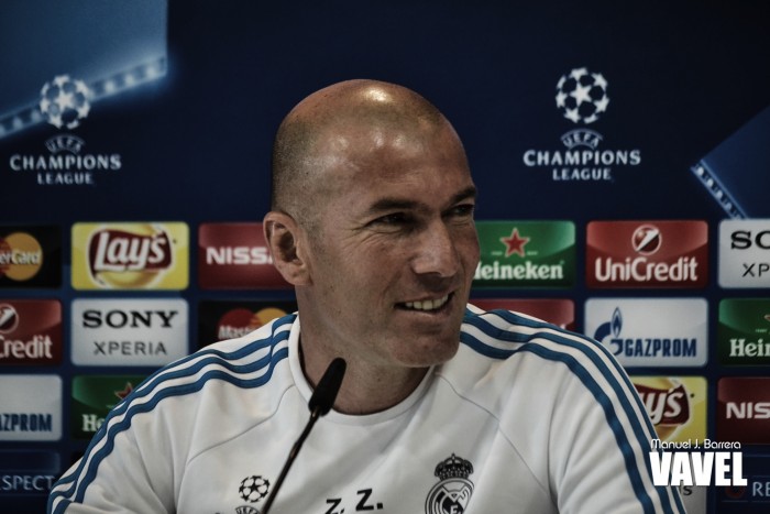 Zidane: "Estoy contento con la plantilla que tengo y es difícil mejorarla"