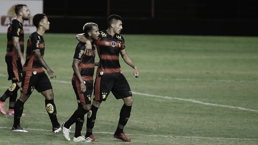 Sport joga mal, mas consegue bater Vitória-PE no sufoco na luta contra rebaixamento Sport joga mal, mas consegue bater Vitória-PE no sufoco na luta contra rebaixamento