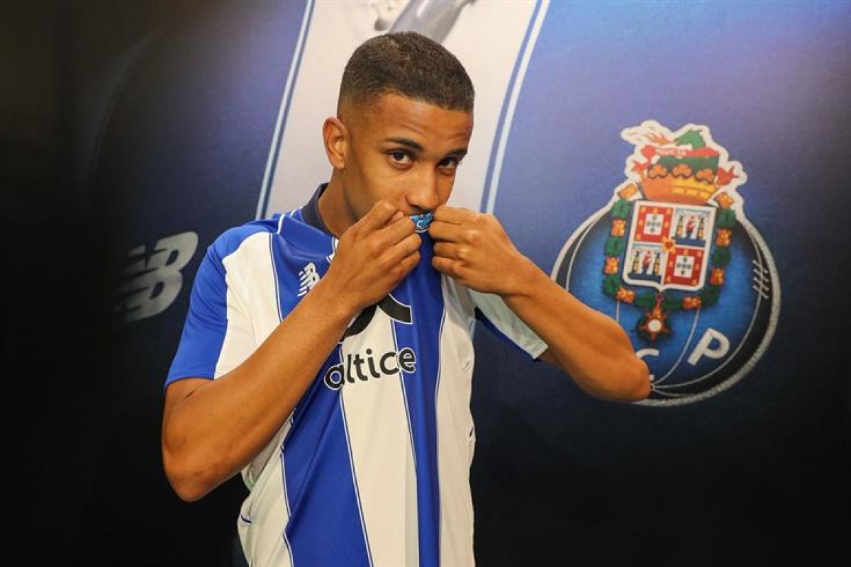 OFICIAL: Jorge é reforço do FC Porto