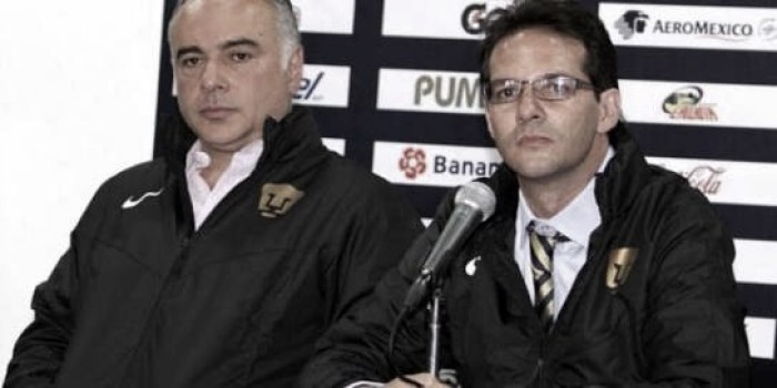 Guillermo Vázquez y Antonio Sancho salen de Pumas