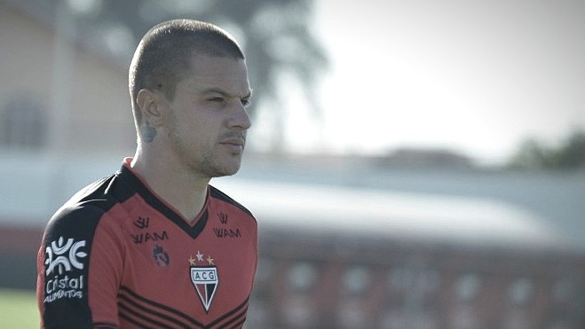 Cria do Vasco, Kayzer marca dois gols contra ex-clube e diz ver São Januário como ‘casa’ Cria do Vasco, Kayzer marca dois gols contra ex-clube e diz ver São Januário como ‘casa’