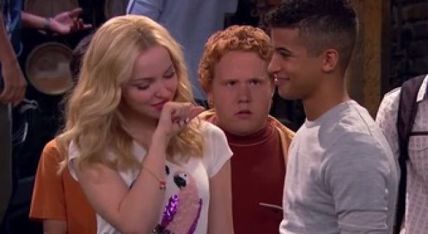 Holden, Artie, Or Josh? Recap Of Liv and Maddie's "Co-Star-A-Rooney"