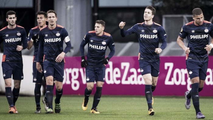 El PSV de las dos caras se impone en Utrecht y mantiene el liderato