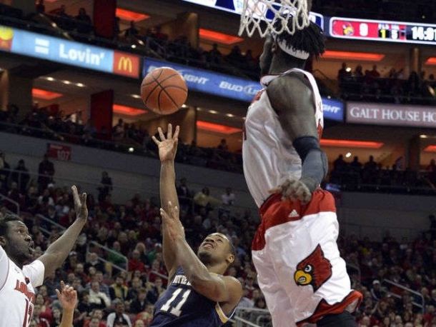 Notre Dame Comes In And Dominates Louisville In An ACC Showdown