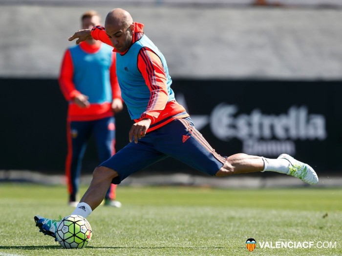 El Valencia continúa preparándose para el envite del domingo en el Camp Nou