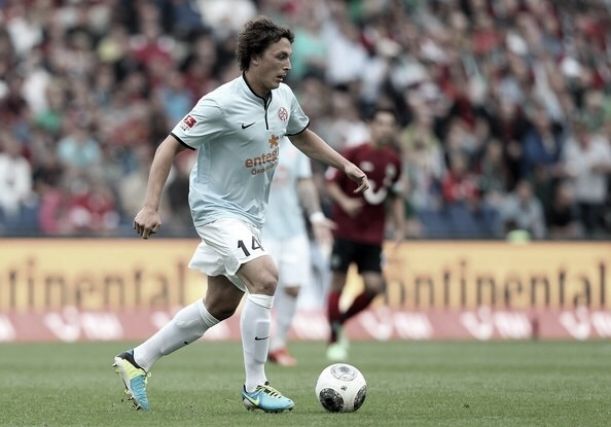 Werder Bremen eye Julian Baumgartlinger deal