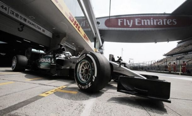 F1 Shanghai, Hamilton ancora davanti nelle libere 3