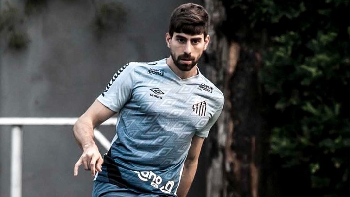 Zagueiro Luan Peres projeta sequência do Santos: "Momento de superação" Zagueiro Luan Peres projeta sequência do Santos: "Momento de superação"