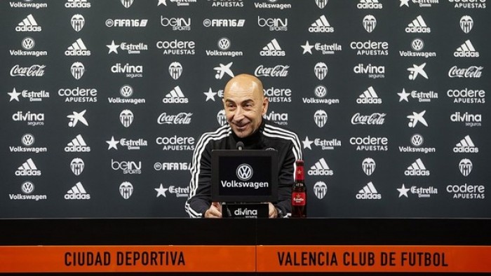 Ayestarán: "Feghouli es del Valencia hasta el 30 de junio, tiene una responsabilidad hasta entonces"