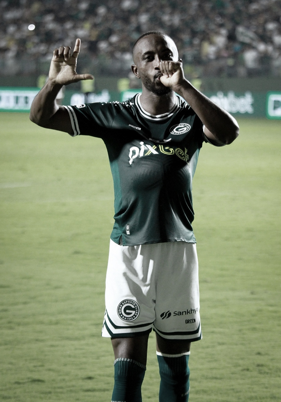 Diego comemora primeiro gol marcado no Brasileiro e exalta sequência invicta do Goiás Diego comemora primeiro gol marcado no Brasileiro e exalta sequência invicta do Goiás