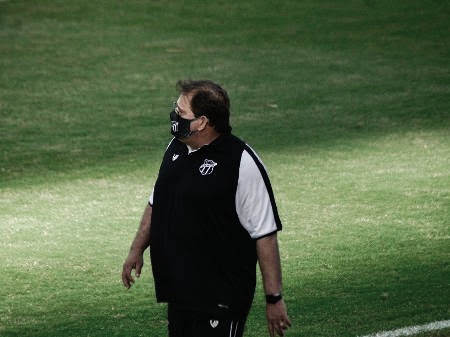 Guto Ferreira enaltece vitória do Ceará diante do Flamengo: "Fomos mais felizes" Guto Ferreira enaltece vitória do Ceará diante do Flamengo: "Fomos mais felizes"
